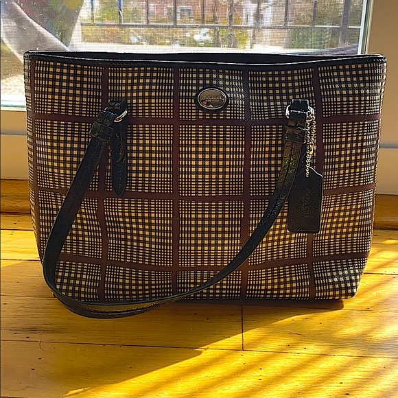 Handbag - Picture 5 of 5